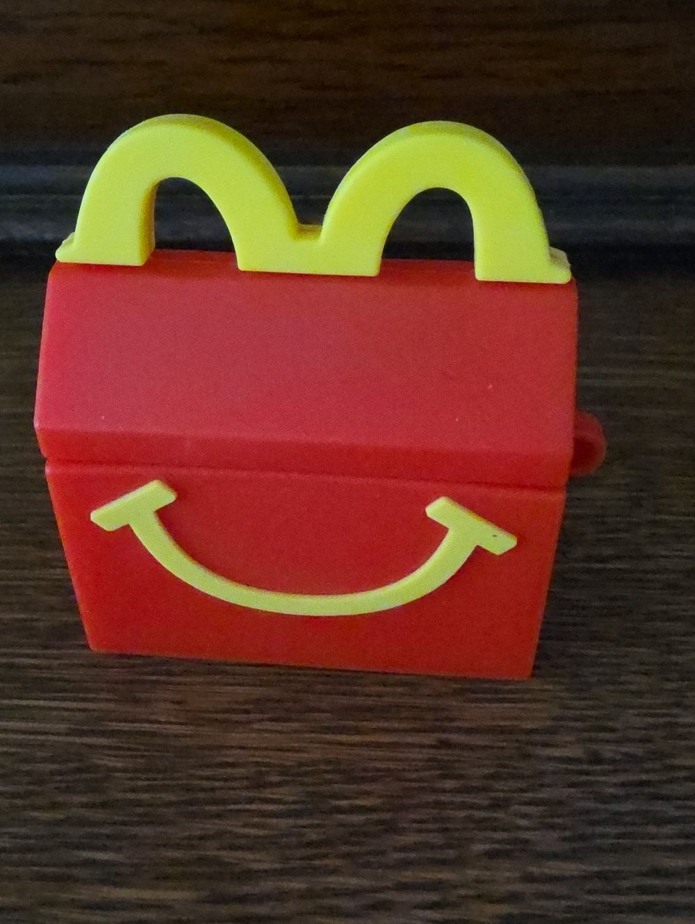McDonalds Kids Happy Meal Apple Airpods Pro Case. NEW!!
